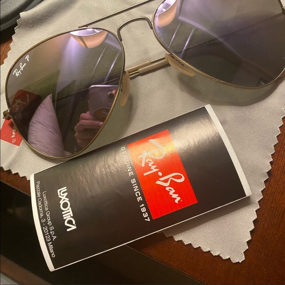 Lightly used ray ban aviators.
